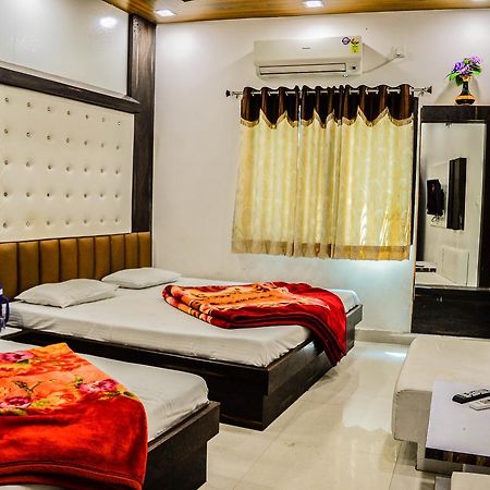 Hotel Shree Dwarkadhish Palace Ujjain Εξωτερικό φωτογραφία