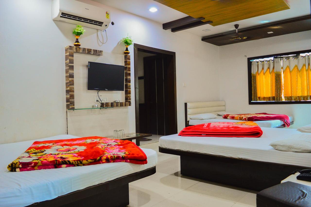 Hotel Shree Dwarkadhish Palace Ujjain Εξωτερικό φωτογραφία