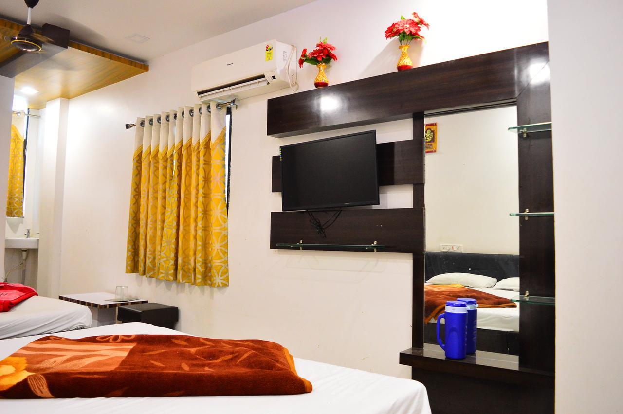 Hotel Shree Dwarkadhish Palace Ujjain Εξωτερικό φωτογραφία